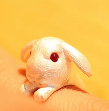 Load image into Gallery viewer, Vintage Bunny Ring
