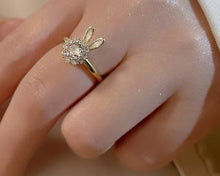 Load image into Gallery viewer, NEW Large Diamonte Cluster Ring

