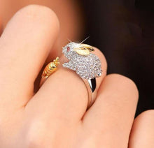 Load image into Gallery viewer, Diamante Bunny Carrot Ring
